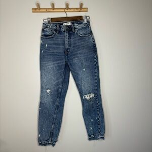 Abercrombie & Fitch The Mom Jean High Waisted 26